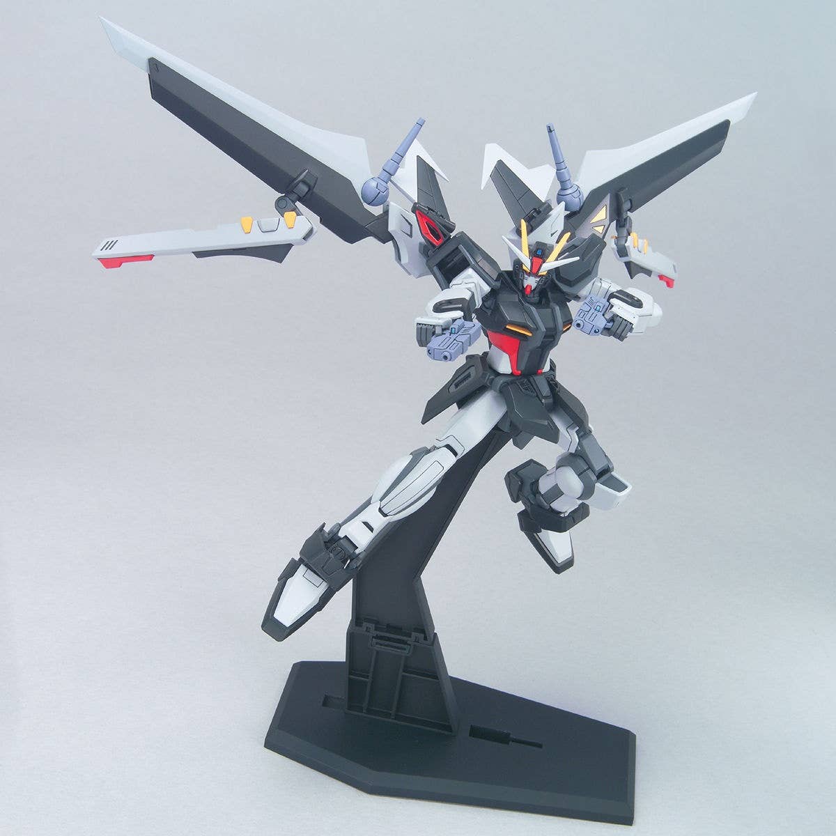 HG 1/144 #41 Strike Noir Gundam