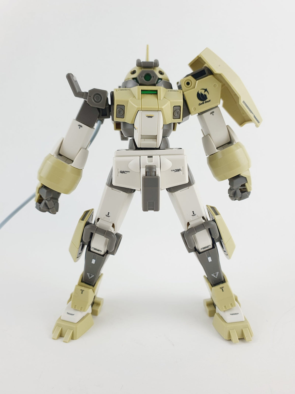 HG 1/144 CHUCHU’S DEMI TRAINER