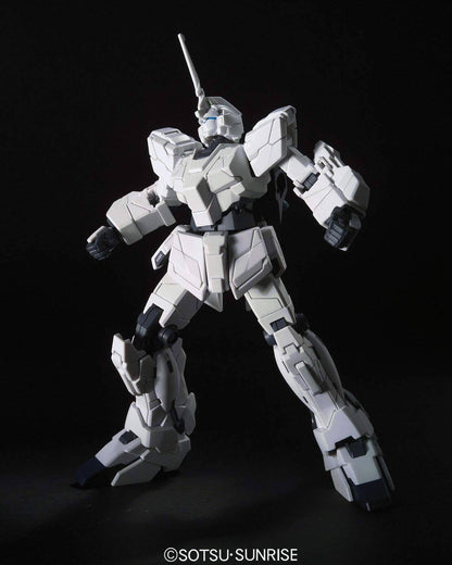 HGUC 1/144 #101 RX-0 Unicorn Gundam (Unicorn Mode)
