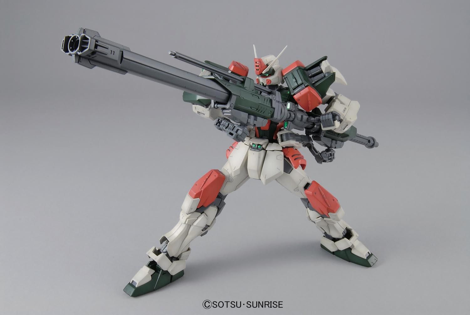 MG 1/100 Buster Gundam