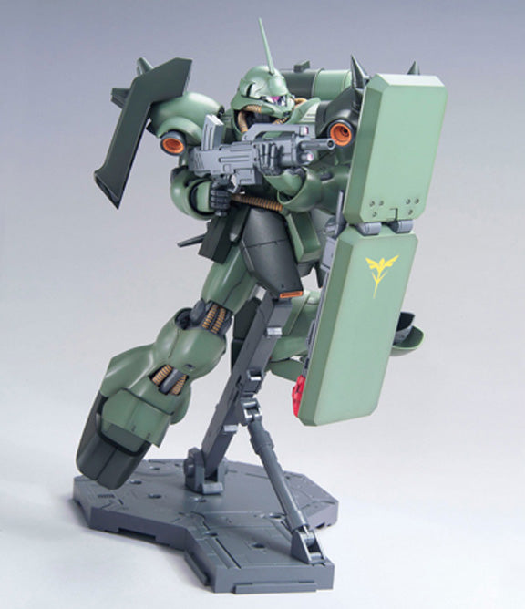 MG 1/100 Geara Doga