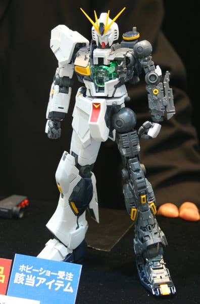 MG 1/100 Nu Gundam Ver.Ka