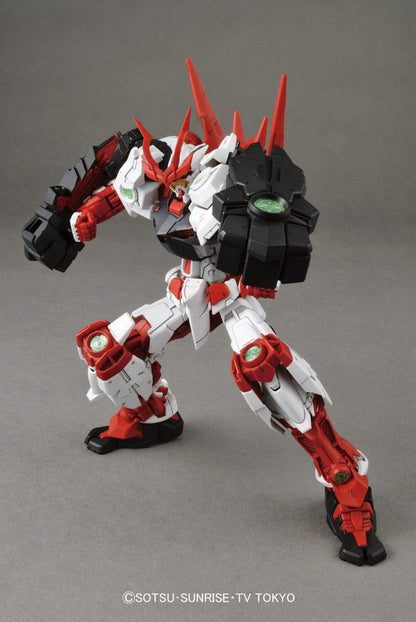 MG 1/100 Sengoku Astray Gundam
