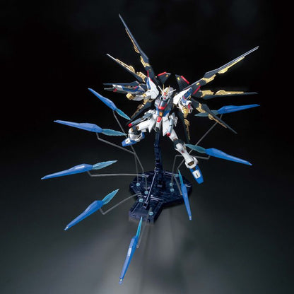 MG 1/100 STRIKE FREEDOM GUNDAM FULL BURST MODE