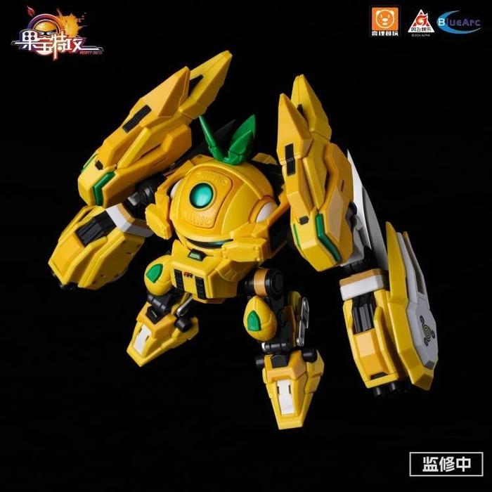 YiLiChuangWan Fruity Robo Pineapple Slasher Model Kit